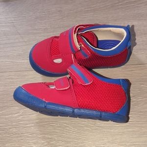 ⭐NWT Livie and Luca Boy Red Velcro Shoes Nimble Whale